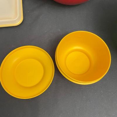 Classic & Modern Tupperware (K-SS)