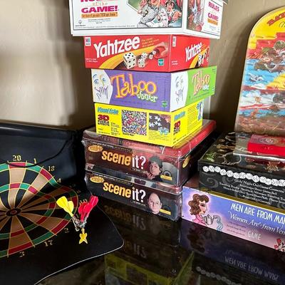 Assortment of games (all in photo included)