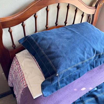 Twin bed #2