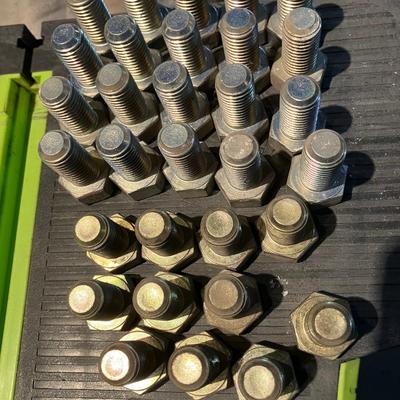 Bolts .3/4-10x1 1/4” & 1 1/2”.  Qty 31