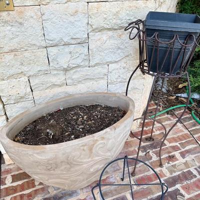 Concrete planter and stands