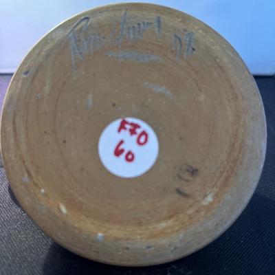 flat pottery