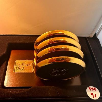 Family House Polo House Coaster