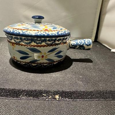 Vintage crock pot w/ handle