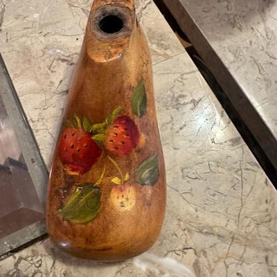 VINTAGE FOLK ART KANSAS KOLLECTIBLE HAND PAINTED WOODEN SHOE FORM