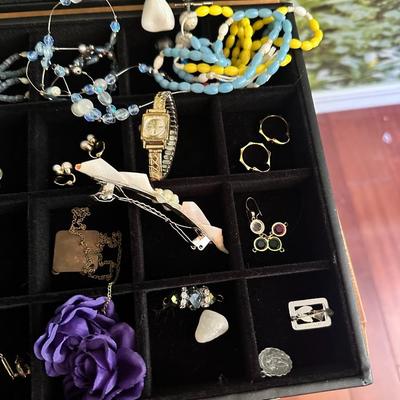 Lot of costume Jewlery