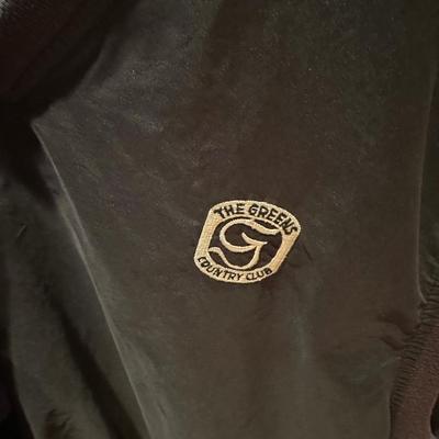 A lot of 5 men’s XL shirts