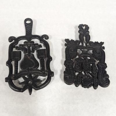 2 Trivets (1) Vintage 1951 John Zimmerman Harner Cast Iron Trivet