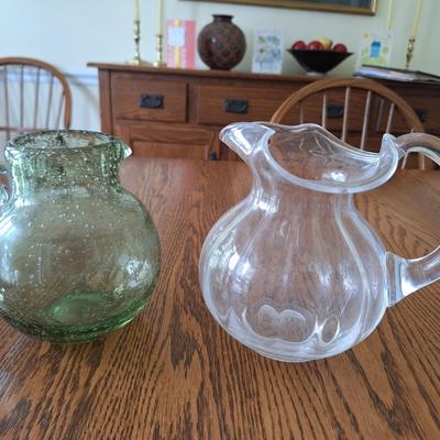 2 blown glass vases