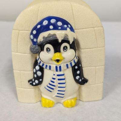 Vintage 60's Penguin With Igloo Napkin Holder by Giftco -Hard Plastic