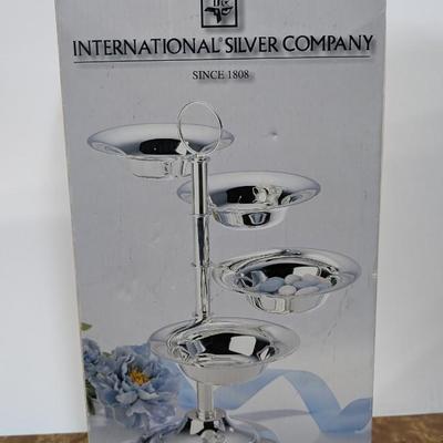 Vintage International Silver Company Stairstep Server Silverplated 4 Bowls Classic Casuals