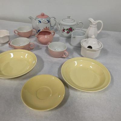 Teapots & Teacups Lu-Ray Rego Sterling Takahashi