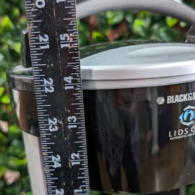 Black and Decker Lids Off Automatic Jar Opener Small Countertop Appliance