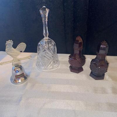 1978 AVON Shakers Glass Bell and Boulder Dam Bell