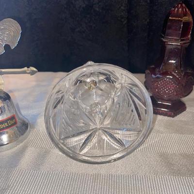 1978 AVON Shakers Glass Bell and Boulder Dam Bell