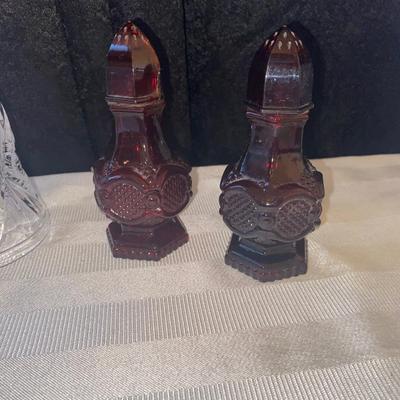 1978 AVON Shakers Glass Bell and Boulder Dam Bell