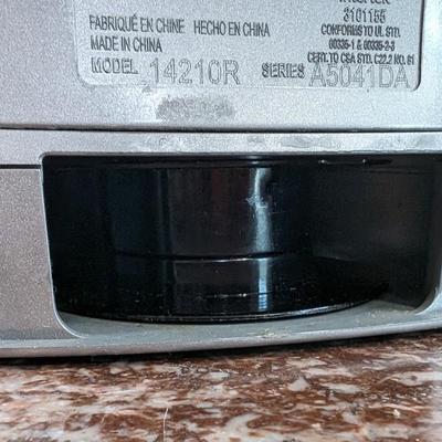 Hamilton Beach Clothing Iron Electric Appliance Retractable Plug Residue on Surface