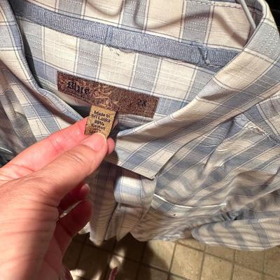 A lot of 5 men’s shirts, short sleeve size XL