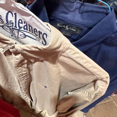A lot of five men’s Shirts size XL