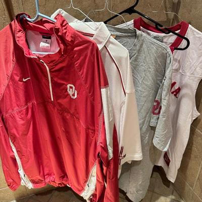 Lots of Men’s OU Apparel size XL