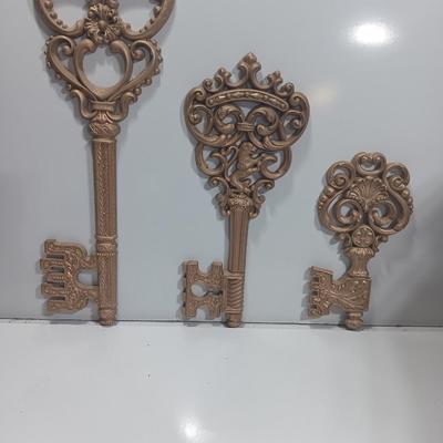 Three Vintage MCM Dart Industries Keys - Wall decor