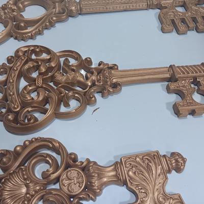 Three Vintage MCM Dart Industries Keys - Wall decor