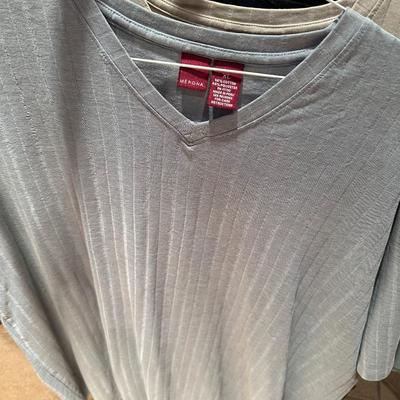 5 Men's XL shirts short sleeve