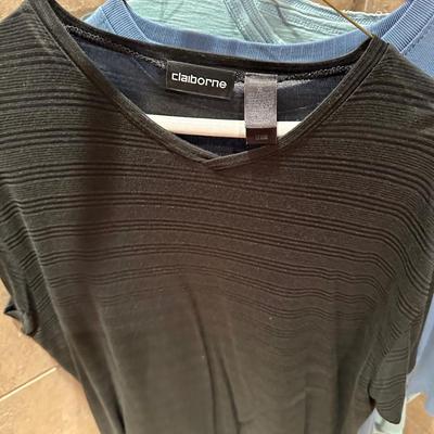 5 Men's XL shirts short sleeve