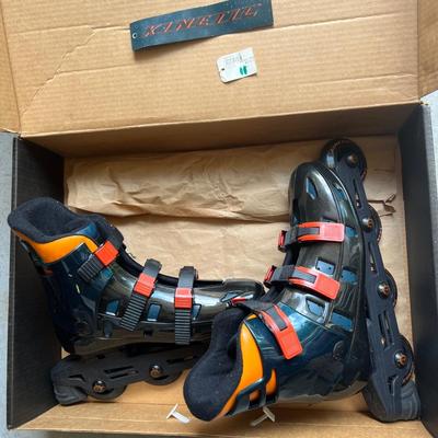 Mens Kinetic Genesis Rollerblades Size 11