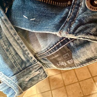 Men’s jeans, five pair Levi’s size 38