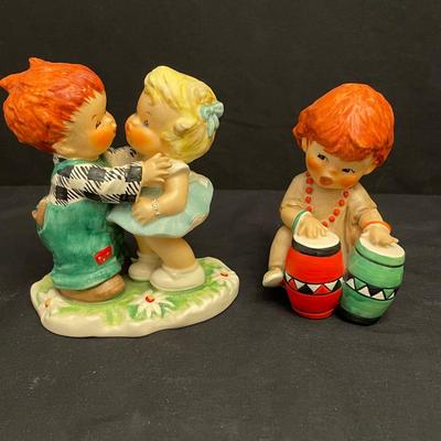 Charlot Byj: 21 “Red Heads” Figurines by Goebel (DR-SS)
