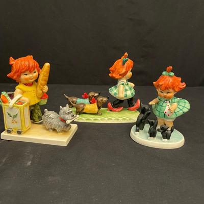 Charlot Byj: 21 “Red Heads” Figurines by Goebel (DR-SS)
