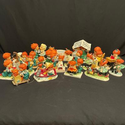 Charlot Byj: 21 “Red Heads” Figurines by Goebel (DR-SS)