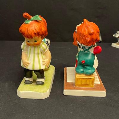 Charlot Byj: 21 “Red Heads” Figurines by Goebel (DR-SS)