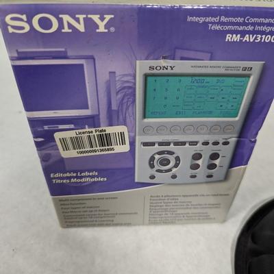 Sony RM 3100 Integrated Remote Commander & Antibiotics Skid Cushion