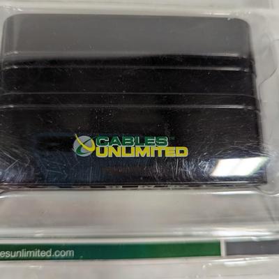 7 Port. Desktop Hub & Dolica DC-DC Converter