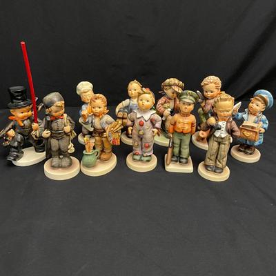 Little Employees: 11 Hummel Figures (DR-SS)