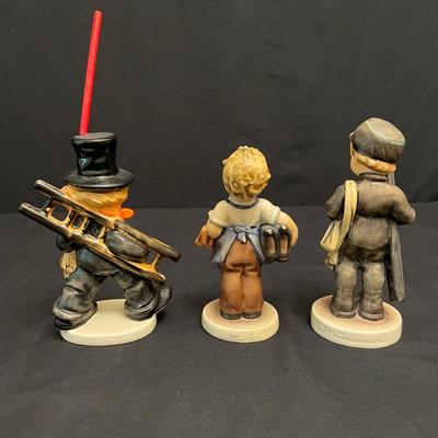 Little Employees: 11 Hummel Figures (DR-SS)