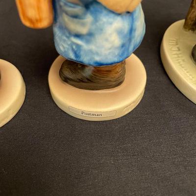 Little Employees: 11 Hummel Figures (DR-SS)