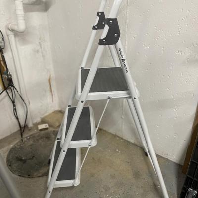 Gorilla Ladder Step Stool
