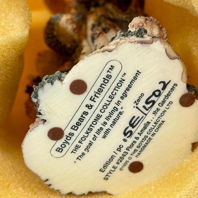 Boyd's Folkstone Collection "Flora & Amelia The Gardeners" figurine