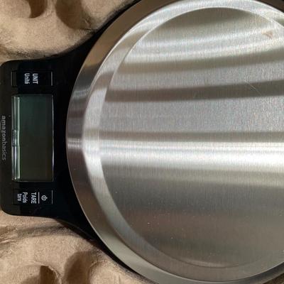 Amazon Basics Kitchen Scale