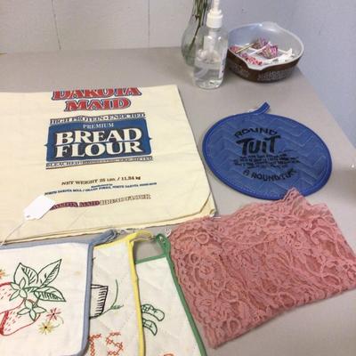 Vintage Linen Lot 3