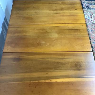1138 Antique Cherry Dropleaf Table