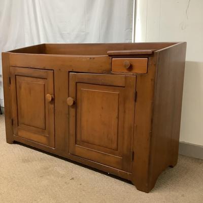 1140 Antique Cherry Slant Top Dry Sink