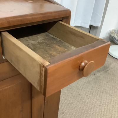 1140 Antique Cherry Slant Top Dry Sink