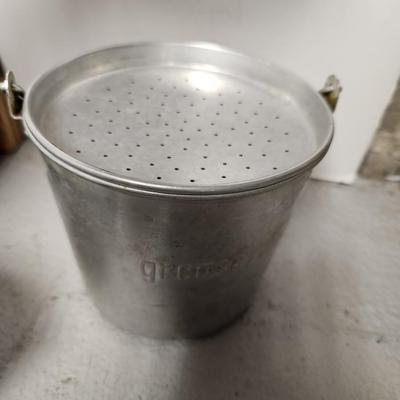 "Milk Can" kitchen collection
