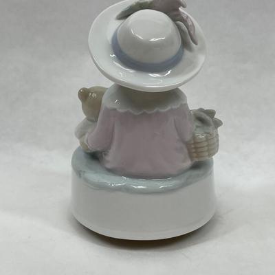 Otagiri Ceramic Teddy Bear's Picnic Music Box