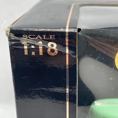 Die Cast Model Car: 1/18 1948 Woody