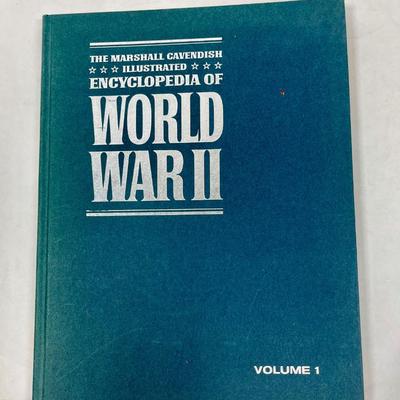 The Marshall Cavedish Illustrated Encyclopedia of World War II - Volume 1